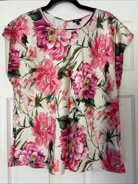 Express Pink Floral Short Sleeve Blouse